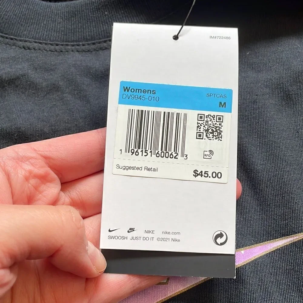 NWT Nike Essential Long Sleeve Tee Women Size M (DV9945-010)MSRP$45